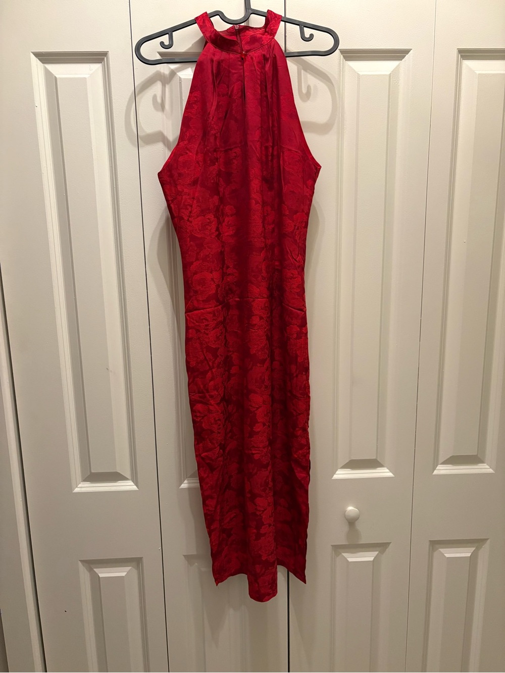 Red Halter Qipao Dress - Elegant Floral Jacquard